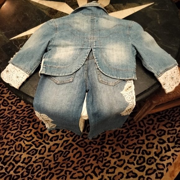 Miss F&2 Vintage Lace Trim Cream Blue Top and Shorts - Picture 7 of 11